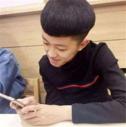 牌牌琦深夜发文我在快手没有任何小号,注意下别被骗