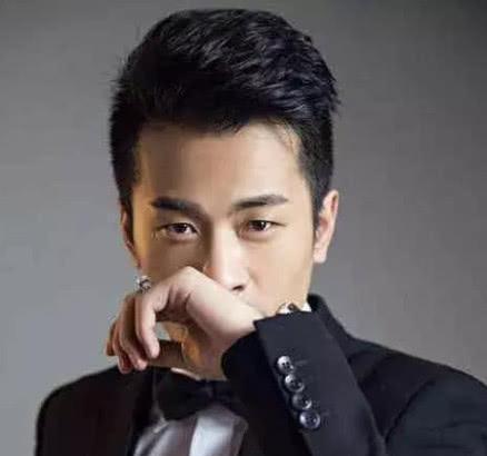 网红辛巴被官媒点名,粉丝就燕窝事件替他洗白,直言勾兑水也能吃
