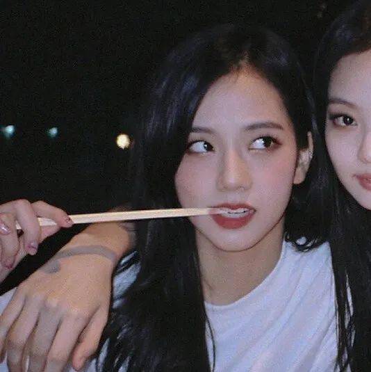 闺蜜头像真人ins风高级质感周扬青