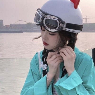 ins好看搞怪女生头像