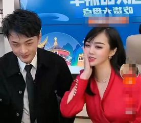 秀恩爱辛巴直播连踢老婆五脚此前曾扇她巴掌
