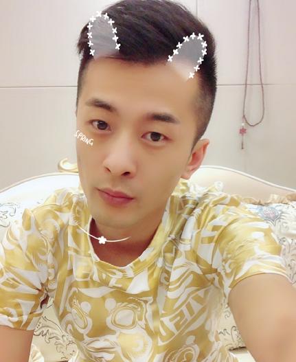 成名后离开辛有志韩佩泉他三次惹怒我,自爆有更强后台支持