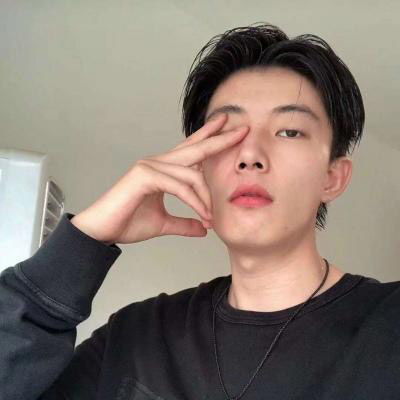 男士微信头像图片一个男人