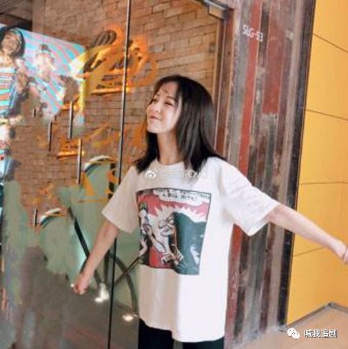抖音莉哥圈粉4000万,并非颜值巅峰的她为什么就这么火