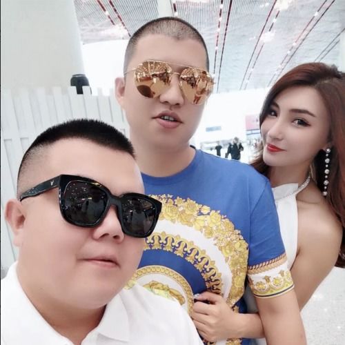 二驴的当今快手只有四位良心网红,没有散打哥,更没有辛巴方丈
