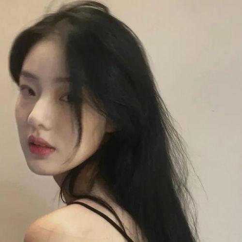 ins女生头像有人偷偷相爱有人独自看海