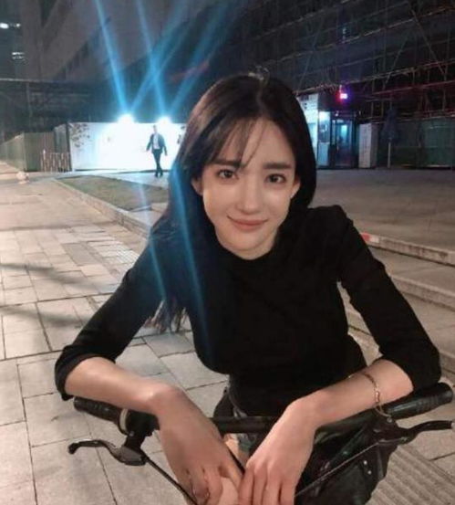 抖音一姐潘南奎花600万整成baby,看她整前的样子,这么想不开吗