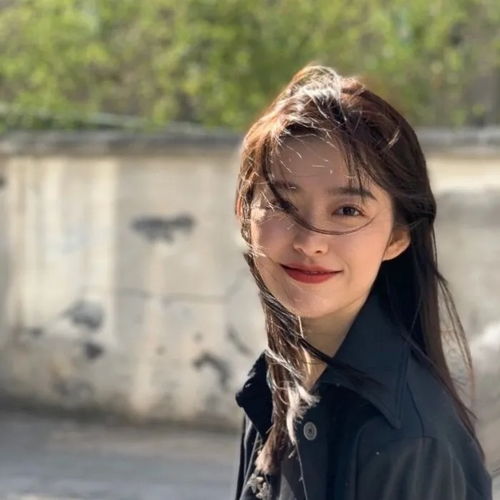 女生头像有点慢热又有点开朗还有点嘴硬
