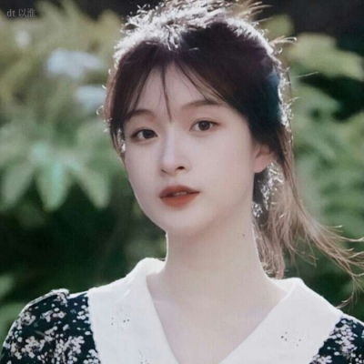 余清欢ins森系甜美多人闺蜜团头.要努力成为你的全世界.