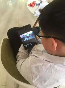 小学生玩抖音拍到妈妈洗澡后,又有妹子换衣服被拍