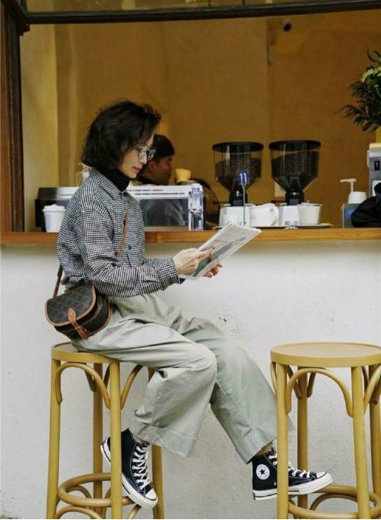 比起减龄,中年女性更适合知性风16套三木妈经典穿搭,太美了