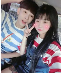 杨清柠母亲帮女复出,自拍视频很风流,网友妈妈也蹭热度
