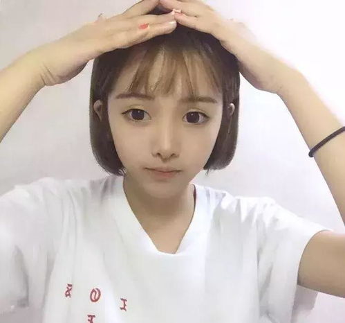 抖音古风女神和闺蜜闹掰,官宣恋情被全网喷,不仅蹭热度对象还是个渣男