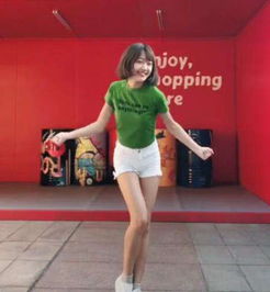 抖音四大长腿女神,代古拉k黯然失色,第一实在太美了