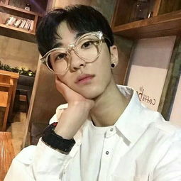 16岁男孩适合什么发型