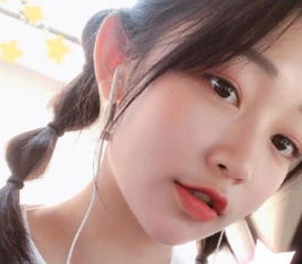18岁胡先煦公布恋情,女友双眼皮看着很怪,网友气质很清纯