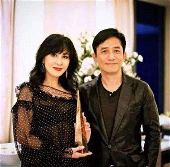 刘嘉玲喜欢他沉浸在角色里,隔一段时间换一个人,很幸福