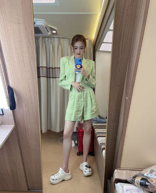 徐璐才是纯欲美女的代表吧私服穿衣美艳又高级,质感真洋气