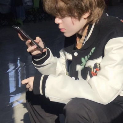 ins风头像男行李