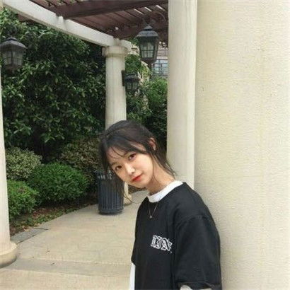 森系文艺范女生头像,浓妆艳抹也没有这清纯吧