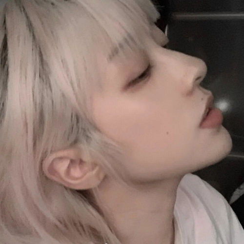 ins超好看女生头像