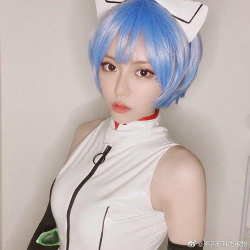 抖音美女红人,周淑怡,不仅人长得漂亮,身材很好,还是游戏解说