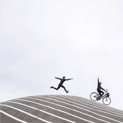 这对西班牙小情侣爆红ins,居然是靠把景点玩儿坏了