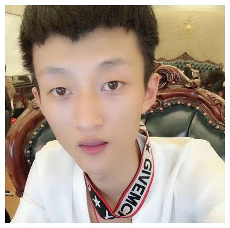快手男网红收入排名祁天道月入千万第五,散打哥第二