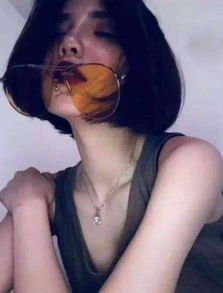 抖音再出差错,墨镜女真空上阵,上下幅度太大引网友围观