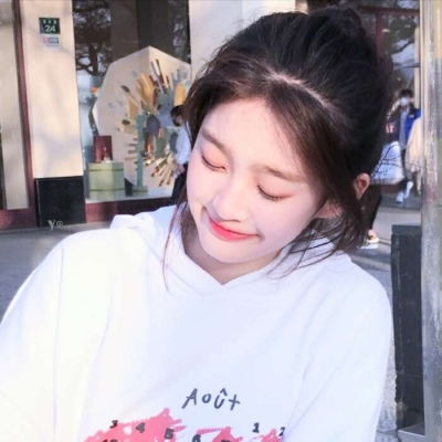 宋知意魅力清新恩典真人多组女生头像