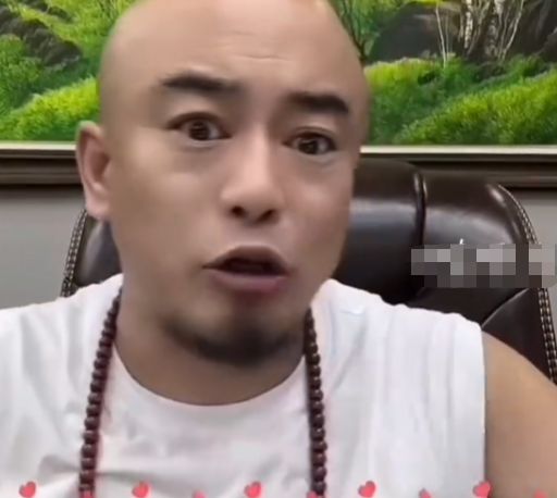 某网红自曝一年收网红封口费两千来万快手巨乳网红女友