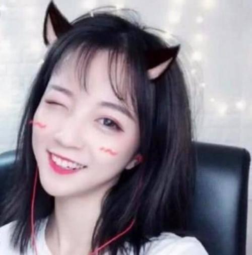 曾经火爆抖音的女神温婉走了,小甜甜平静了,只有她转型成功