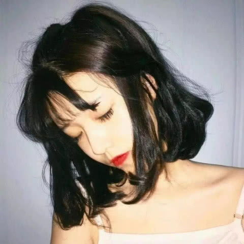 最近网上火了小心机女生头像,ins甜skr,美呆了