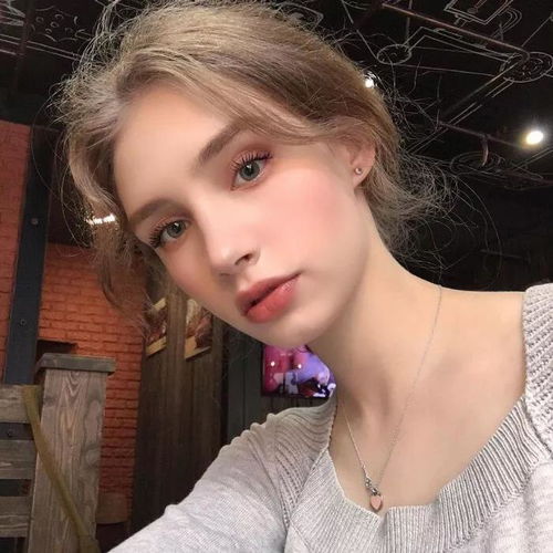 ins风欧美女头你是狂风暴雨,我撑伞爱你