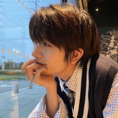 男生头像ins高冷质感