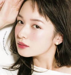 神奇专扒日本女星生图的ins号,一键解锁全脸妆怎么化才这么能打