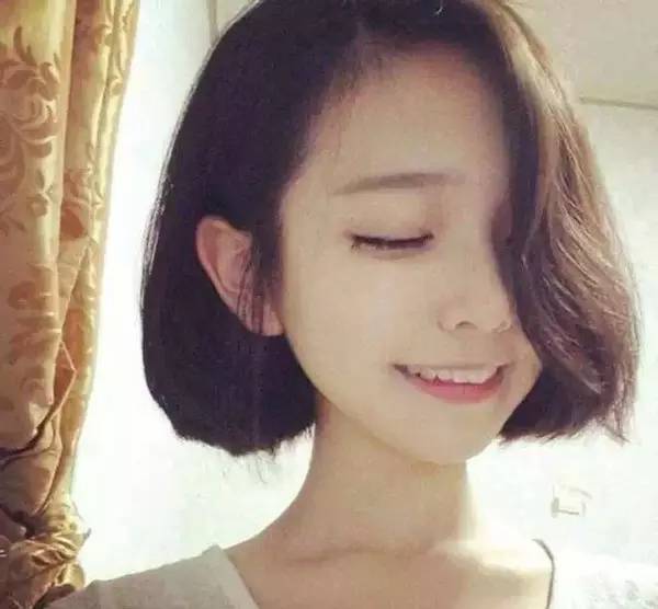 微信头像图片女背影短发