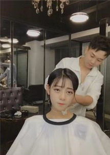 美女因神似迪丽热巴走红,剪掉一头长发后,网友直言更像了