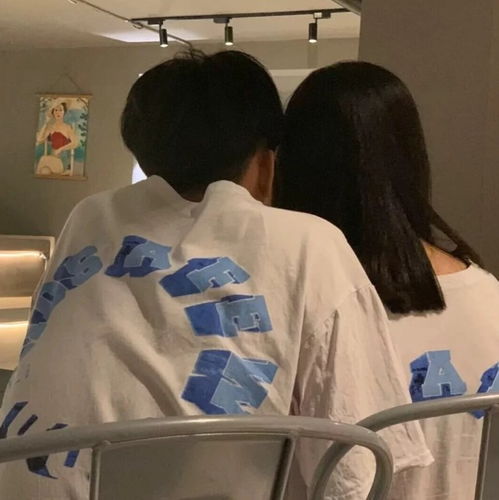 情侣头像ins风奔跑情头