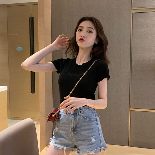 短袖t恤女ins潮网红紧身小心机上衣女性感时尚夏季新款洋气衣服潮