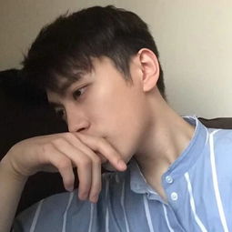 男票正在打王者,还能回你3条消息恭喜丫头,是真心爱你