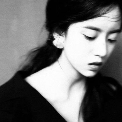 伤感女生头像黑白冷酷你有没有想过为什么我这么懂事