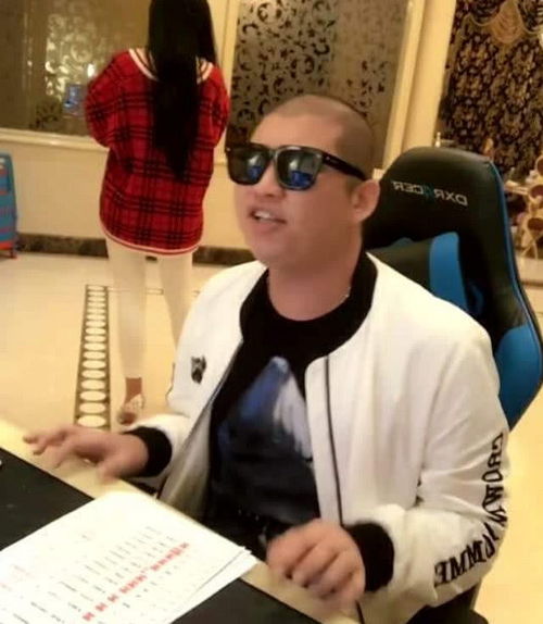 快手网红都要回归了2名被封杀网红已经开播,驴嫂暗示他要回来