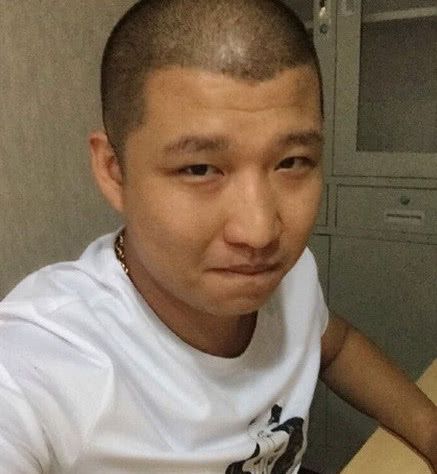 快手人气有多假散打哥4000万,二驴3500万,一证据拆穿他们