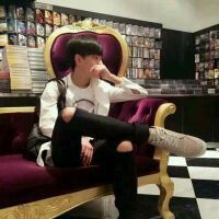 孤独伤感男生qq头像内心的伤感