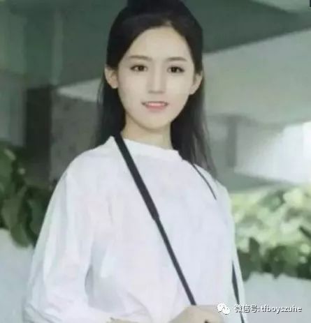王俊凯变成女生太美了,网友第三张美爆了