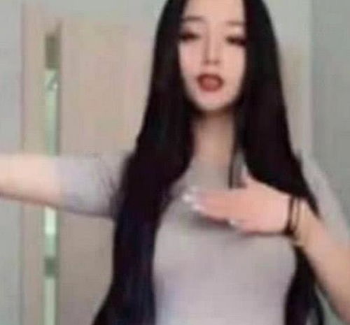 网红优衣库女主重现江湖,靠抖音再度走红,网友这次太用力