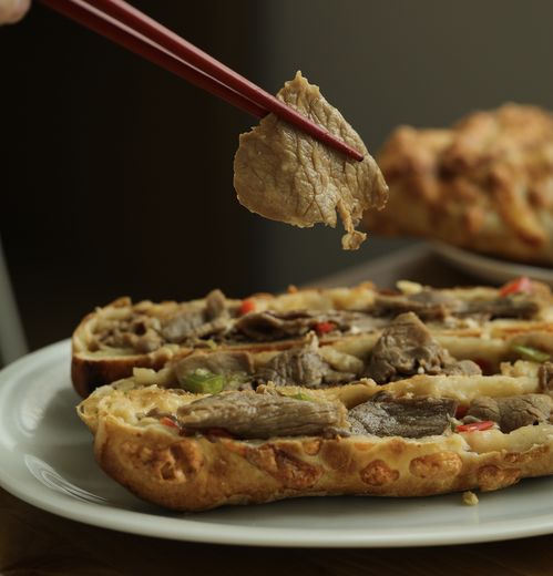快手早餐卷王从头到尾都是肉,3分钟搞定,家里神兽抢着吃