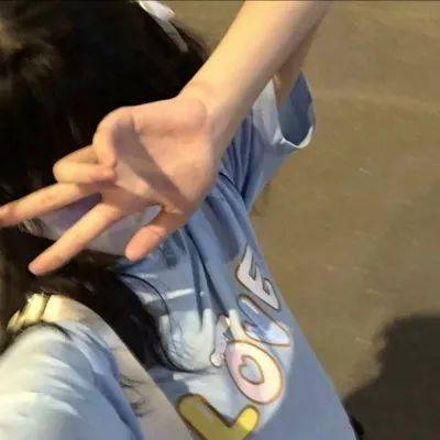 女生头像ins高级质感部位励志故事