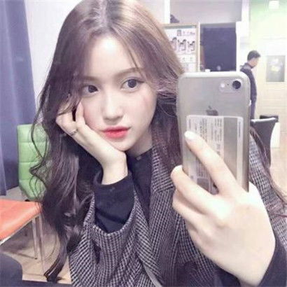 长发气质女神头像,带着笑或是很沉默手机控美女
